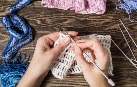 Aprende a tejer desde la comodidad de tu hogar