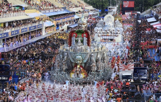 Disfruta el Desfile de Samba del Carnaval de la Sapucaí en Vivo