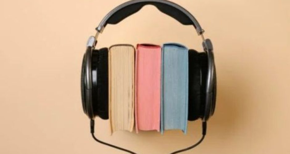 Discover the world of audiobooks in the palm of your hand