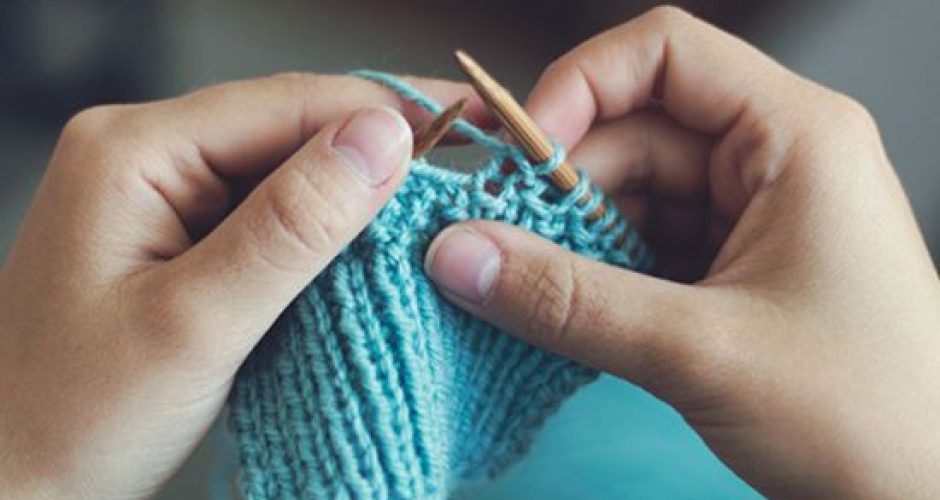 Learn to knit from scratch with ease